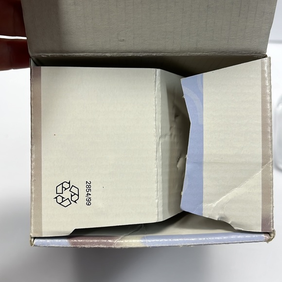 Lead Crystal Cat on Frosted Square Pillow Paperweight Figurine Crystal D'Arques - Picture 10 of 16